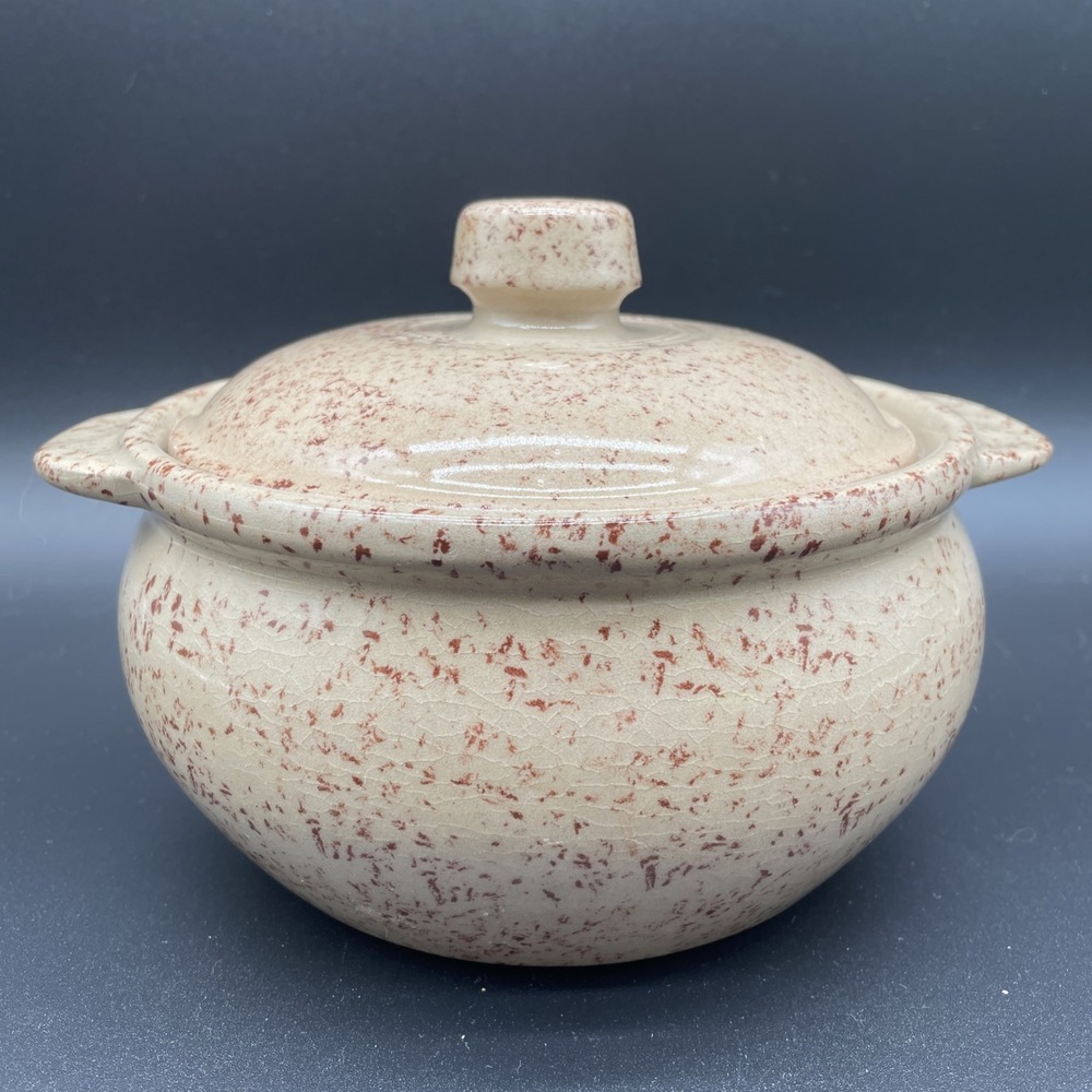 Monmouth Pottery Stoneware Casserole Bean Pot w/ Lid, Speckled Glaze, Maple Leaf